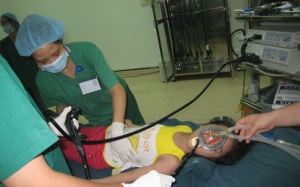 Báo động tình trạng bệnh nhi đau dạ dày