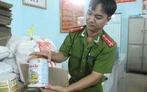 Điểm sản xuất sữa bột “chui” nhập nguyên liệu mập mờ từ Trung Quốc