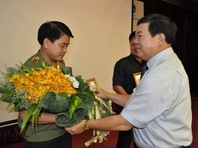 Bộ Y tế trao kỷ niệm chương Vì sức khỏe Nhân dân cho Giám đốc CA Hà Nội