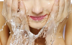 10 mẹo giúp tạm biệt da dầu