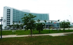 Hỗ trợ Bệnh viện Ung thư Đà Nẵng trong khi chờ xác định công – tư