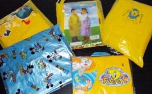 Áo mưa trẻ em có chứa chì gây độc hại cho não?