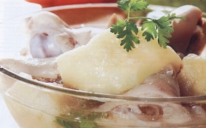 Không xuất tinh được thì... ăn móng giò