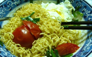 100% mẫu mì tôm có chất tẩy rửa