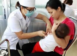 GS.TS Nguyễn Trần Hiển: “nếu tỷ lệ tiêm chủng thấp như hiện nay, chúng ta rất khó khống chế được virus viêm gan B ở trẻ”
