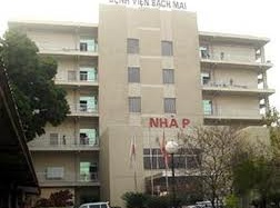 Bệnh viện Bạch Mai: 3 cán bộ y tế bị hành hung