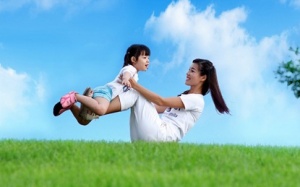 Yêu con thì phải biết...