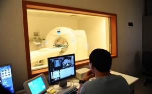 Bao giờ người dân an tâm khám bệnh?