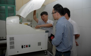 Thêm nhiều thông tin vụ máy xét nghiệm “vỏ Đức, ruột Trung Quốc”