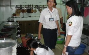 TP.HCM: Kiểm tra cơ sở gây ngộ độc thực phẩm cho 71 công nhân