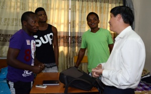 3 sinh viên đến từ vùng dịch Ebola nhập học tại Việt Nam