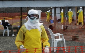 Ghi nhận người Anh đầu tiên nhiễm Ebola