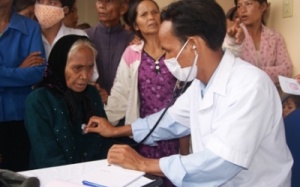 Đắk Nông thu hút và đãi ngộ cán bộ y tế về tỉnh công tác