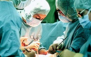 Người đàn ông có bìu nặng… 46kg được phẫu thuật