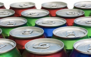 Thu hồi gần 5.000 chai nước uống tăng lực vì có váng nổi