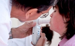 ​Hơi thở nóng báo hiệu ung thư phổi