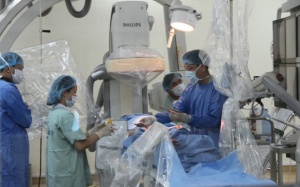 Cứu sống bệnh nhi có ống động mạch sắp bị đóng