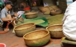 Đình chỉ cơ sở sản xuất cốm sử dụng chất lạ