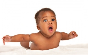 Kiện vì bị gửi nhầm tinh trùng khác màu da