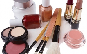 Báo động hàng loạt mỹ phẩm gây hại cho sức khỏe