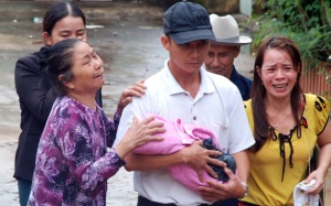 Khởi tố Phó Giám đốc bệnh viện và điều dưỡng viên