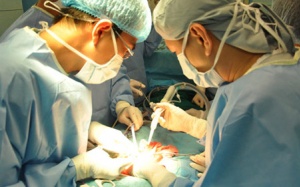 Phẫu thuật thành công khối u sau phúc mạc nặng 3kg