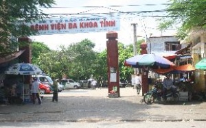 Hơn 40 công nhân bị ngộ độc sau khi ăn trưa