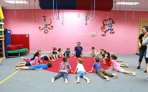 Làm gì để giúp trẻ tăng chiều cao?