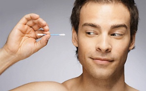 Lấy ráy tai: Cẩn thận điếc!