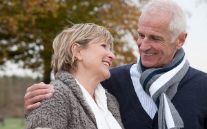 Giữ ấm cho người già, không nên lơ là!