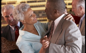 Khi bệnh tật làm người già chán 'yêu”