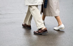 Đứng không vững 1 chân trong 20s: Đột quỵ!