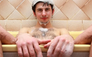 'Chưa đến chợ đã hết tiền'? - Tắm ngay!