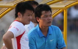 Văn Quyến bất ngờ khoác áo Cần Thơ trên sân cỏ