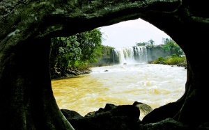 Cận cảnh hang động dài nhất Đông Nam Á tại Đắk Nông