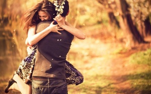 10 khoảnh khắc tuyệt vời cho một cái ôm