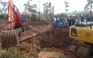 Đường ống dẫn nước Sông Đà... lại vỡ