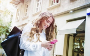 Nhanh già vì... smartphone