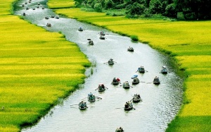 Tràng An đón bằng di sản của UNESCO