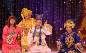 Tổng đạo diễn Táo quân 2015 nói gì về việc bị tuýt còi?