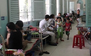 Nhiều trẻ mắc bệnh chàm sữa do trời lạnh