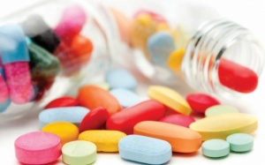 Hai công ty dược bị đình chỉ vì cung cấp hồ sơ sai