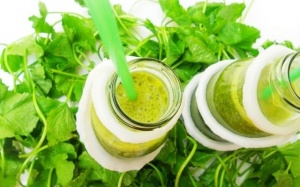 Ăn rau má quá nhiều có thể vô sinh, sảy thai