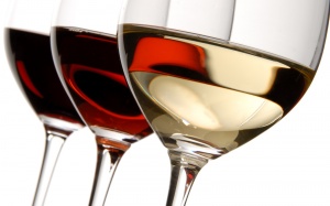 Uống rượu đều đặn có thể tránh được suy tim