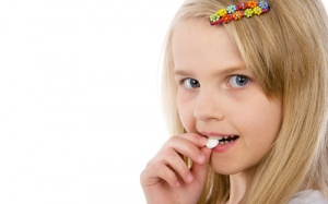 Có nên cho trẻ uống vitamin tổng hợp?