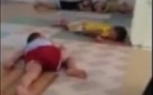 Lại xuất hiện thêm bảo mẫu đánh dã man trẻ mồ côi 