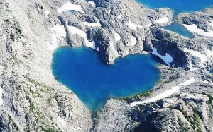 Top 10 hồ nước biểu tượng tình yêu đẹp nhất thế giới