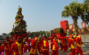 Lễ dâng cúng bánh tét Quốc tổ Hùng Vương