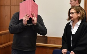 Y tá tử thần giết 30 bệnh nhân để 'giải sầu'