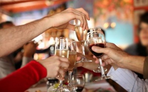 Rượu bia nạp vào cơ thể bao nhiêu là vừa?
